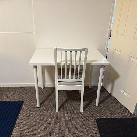 Gatwick Star Night Stay - Gatwick Кролей Экстерьер фото