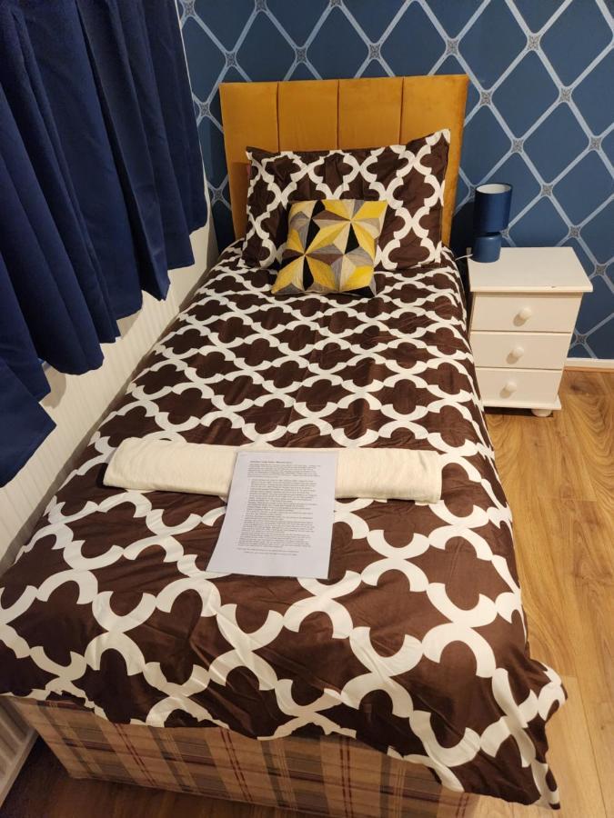 Gatwick Star Night Stay - Gatwick Кролей Экстерьер фото