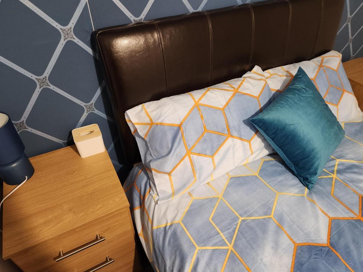 Gatwick Star Night Stay - Gatwick Кролей Экстерьер фото