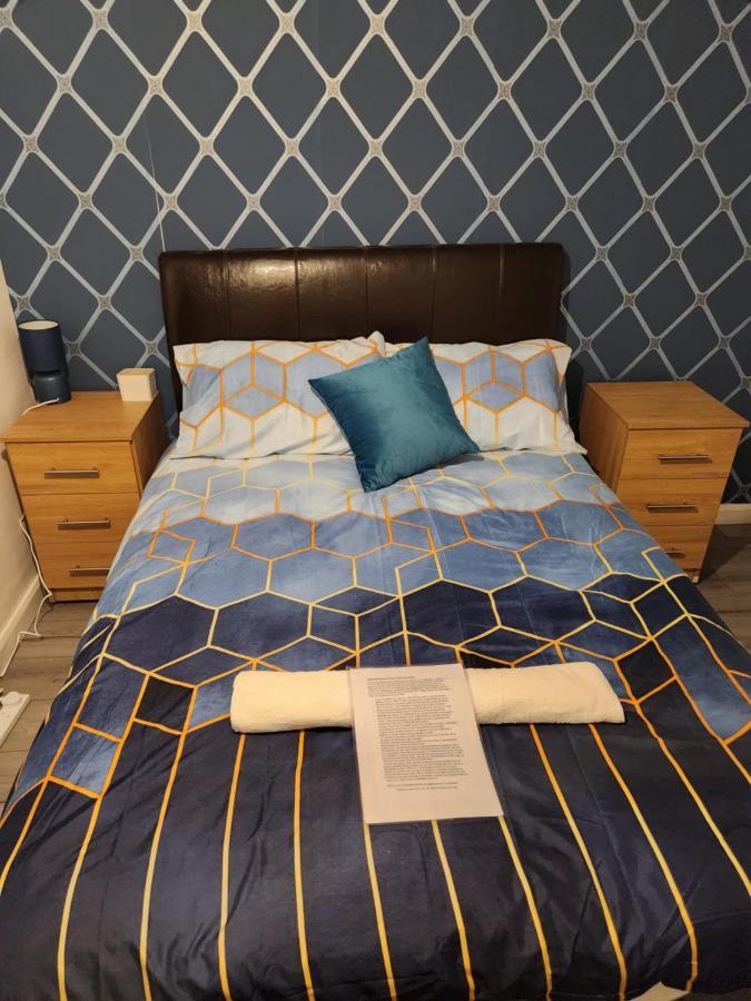 Gatwick Star Night Stay - Gatwick Кролей Экстерьер фото